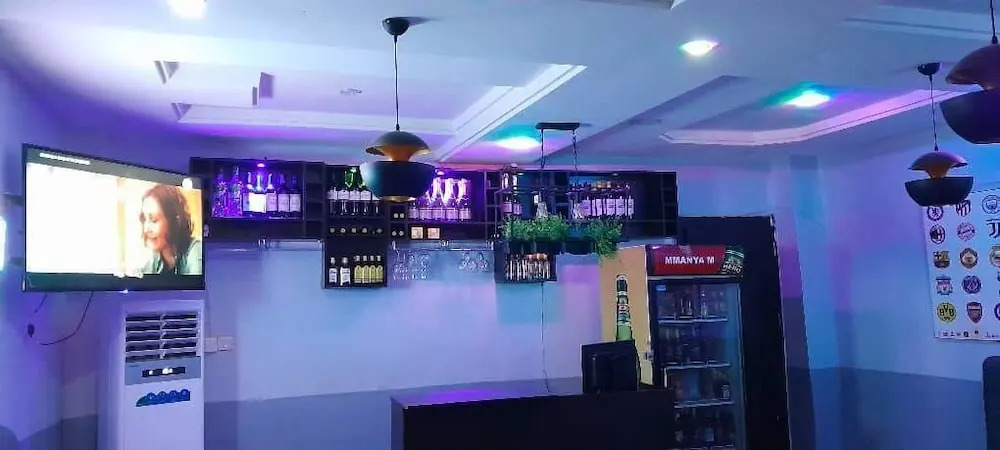 Mt Deluxe Hotel Asaba