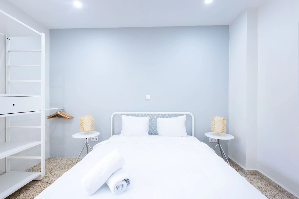 Restored 2Br Monumental Townhouse W/ Stylish Interior Design & Large Balcony