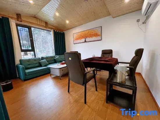 Jiuzhaigou Chenyi Courtyard Homestay