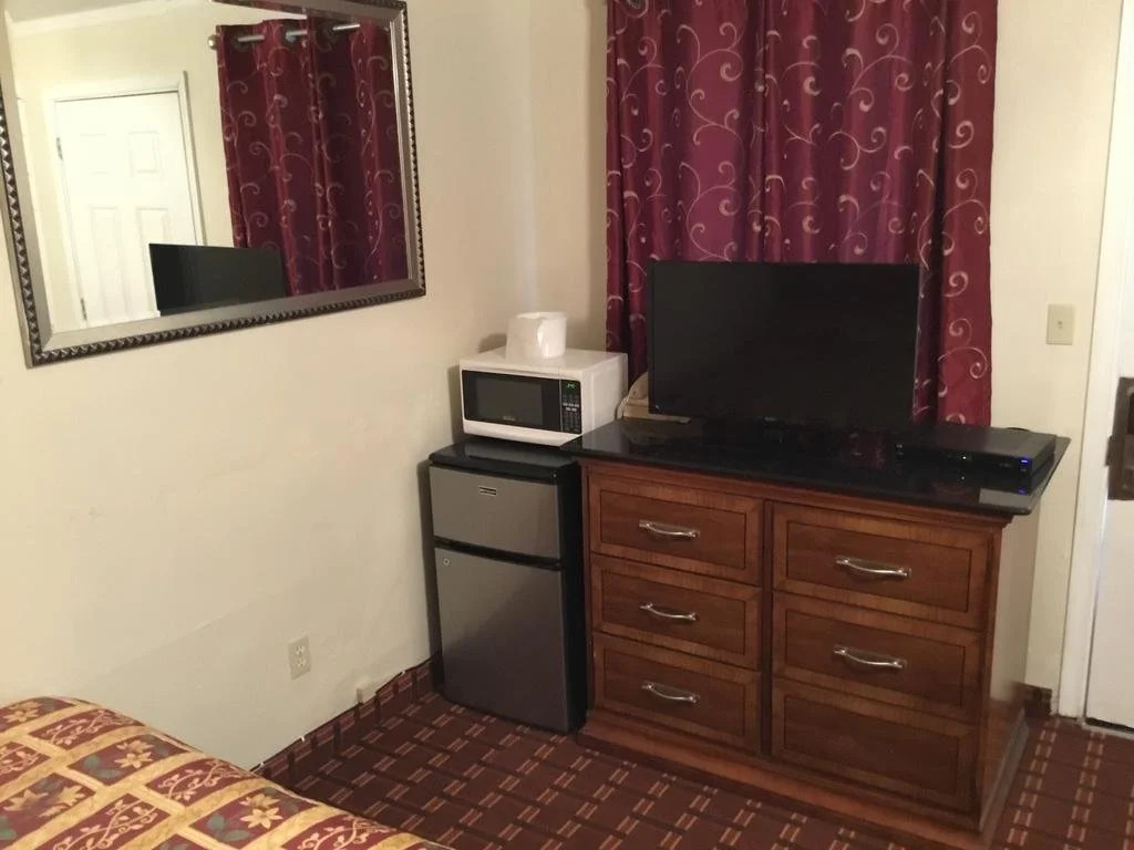 Jerrys Motel