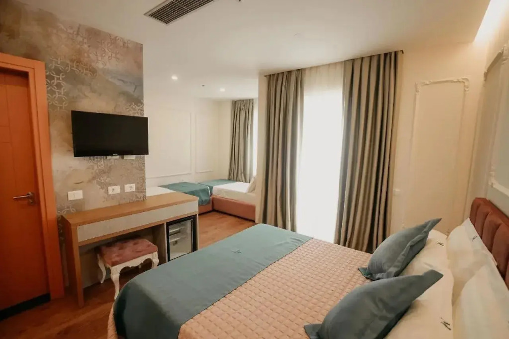 Martiness Hotel Durres