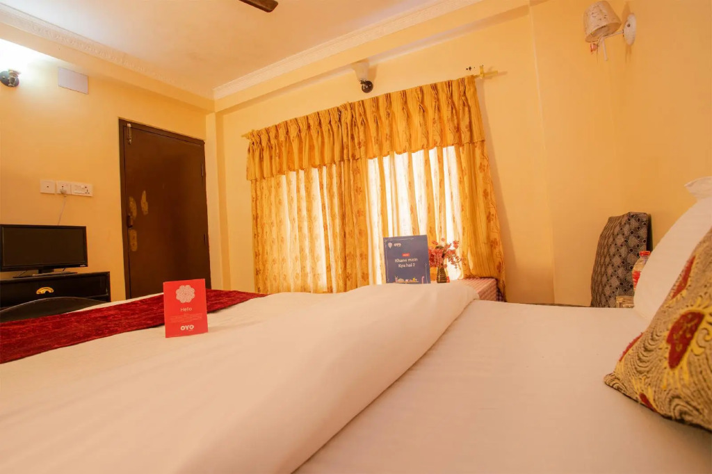 OYO 143 Hotel Stay Well