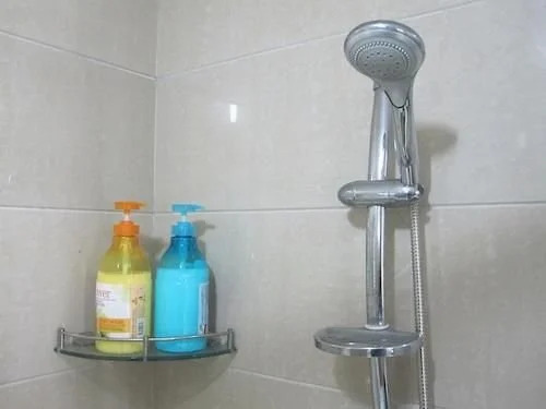 Wuhan 1 Plus 1 Hotel