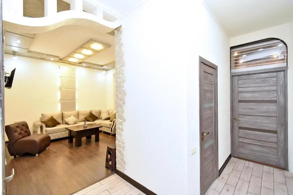 Apart House in Yerevan Mashtots Avenue