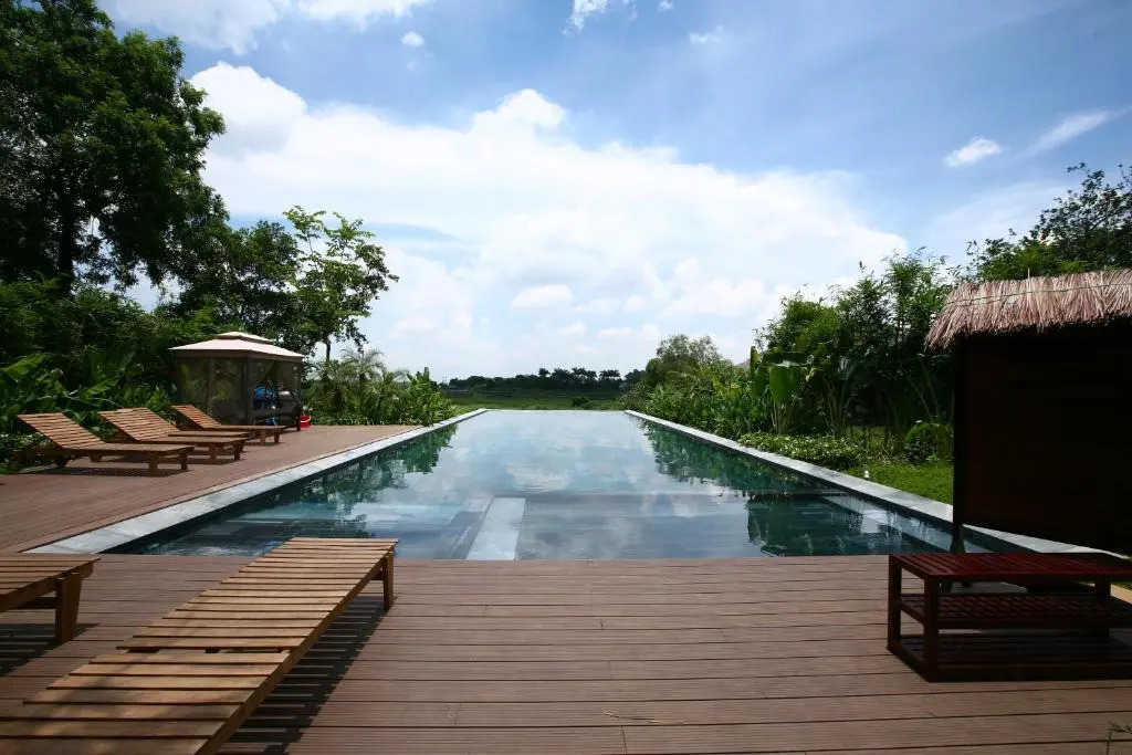 Tomodachi Retreat - Làng Mít