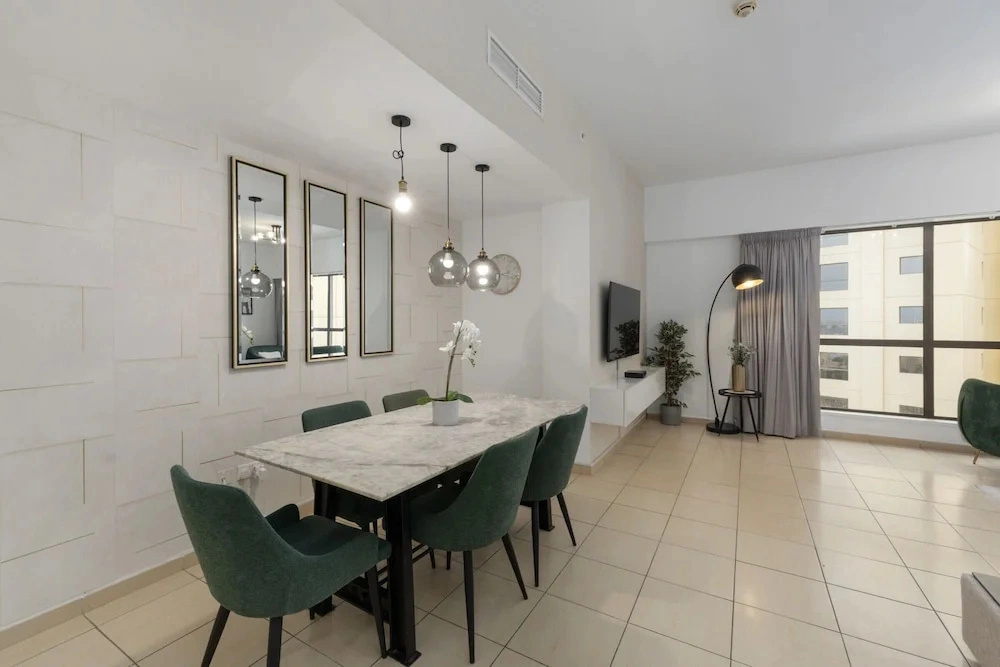 Cozy JBR 2BR Retreat Steps to the Beach The Walk