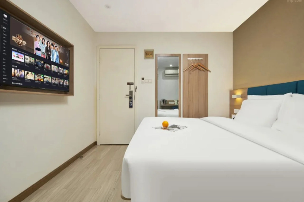 7 Days Premium Hotel (Changsha West Bus Station Meixi Lake East Subway Station)