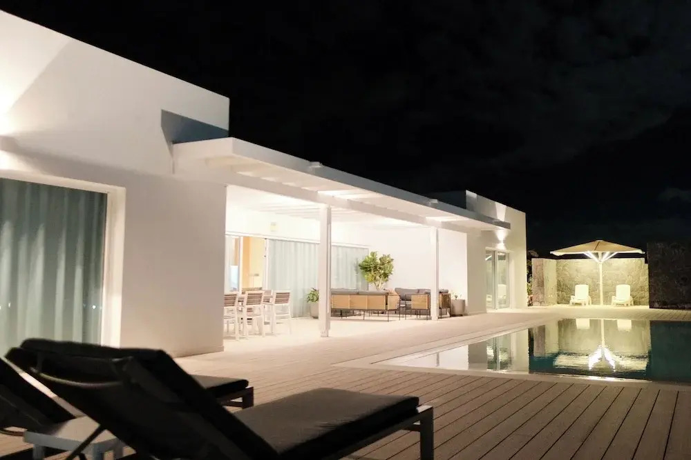 Villa Ainé Luxury Villa, Sea Views, Heated pool