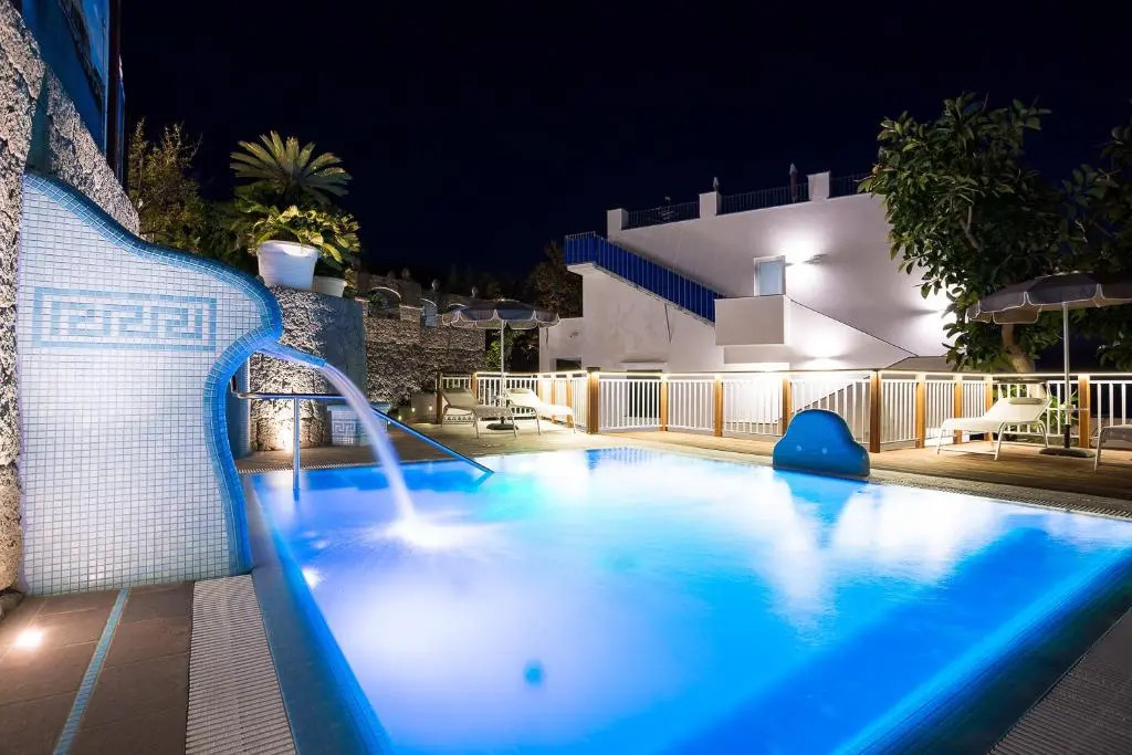 IL SOFFIO DI TIFEO - RESORT