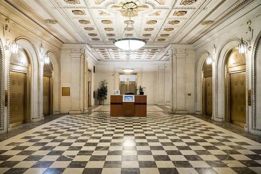 Bridgestreet at the Leader Building