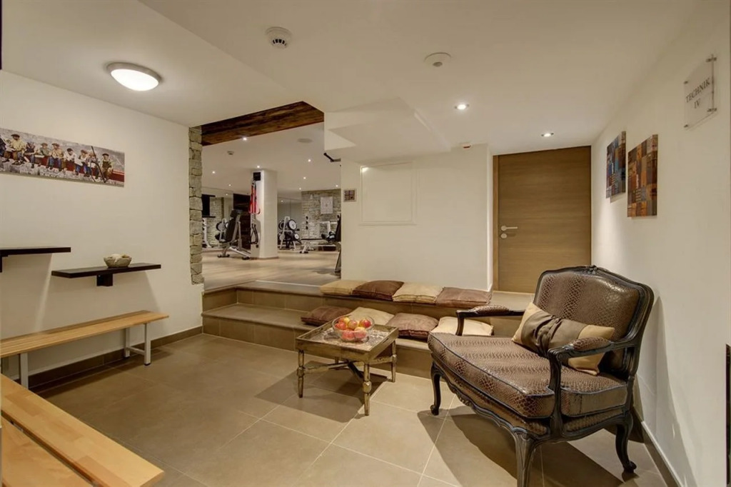 SCHLOSS Zermatt - CBD & Adaptogenic Spa and Sport Hotel