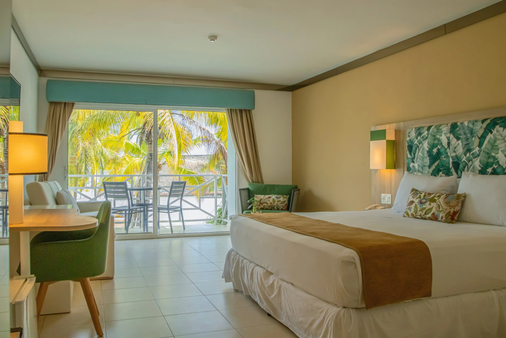 Playa Blanca Beach Resort - All Inclusive