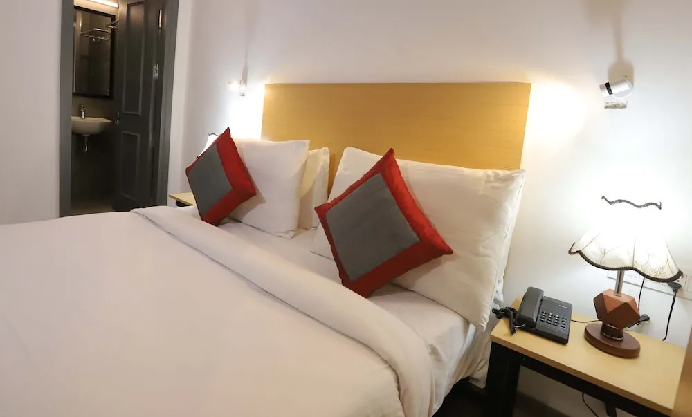 Qotel Hotel IP Residency