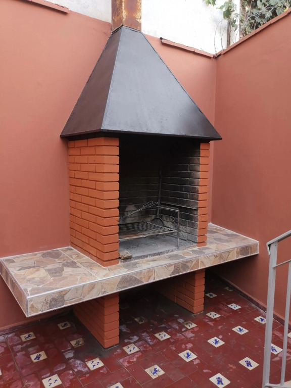 CASA EN LA CIUDAD DEL BUEN VINO - EXCELENTE UBlCACION