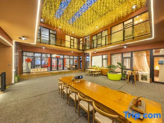 Beijing Yuanjia Xiju Homestay (Hongluo Temple)