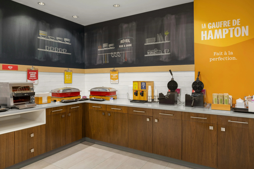 Hampton Inn & Suites Montreal-Dorval