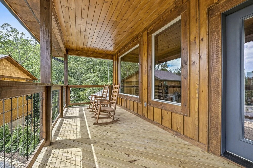 Splashin Around 4 Bedroom Home by Redawning