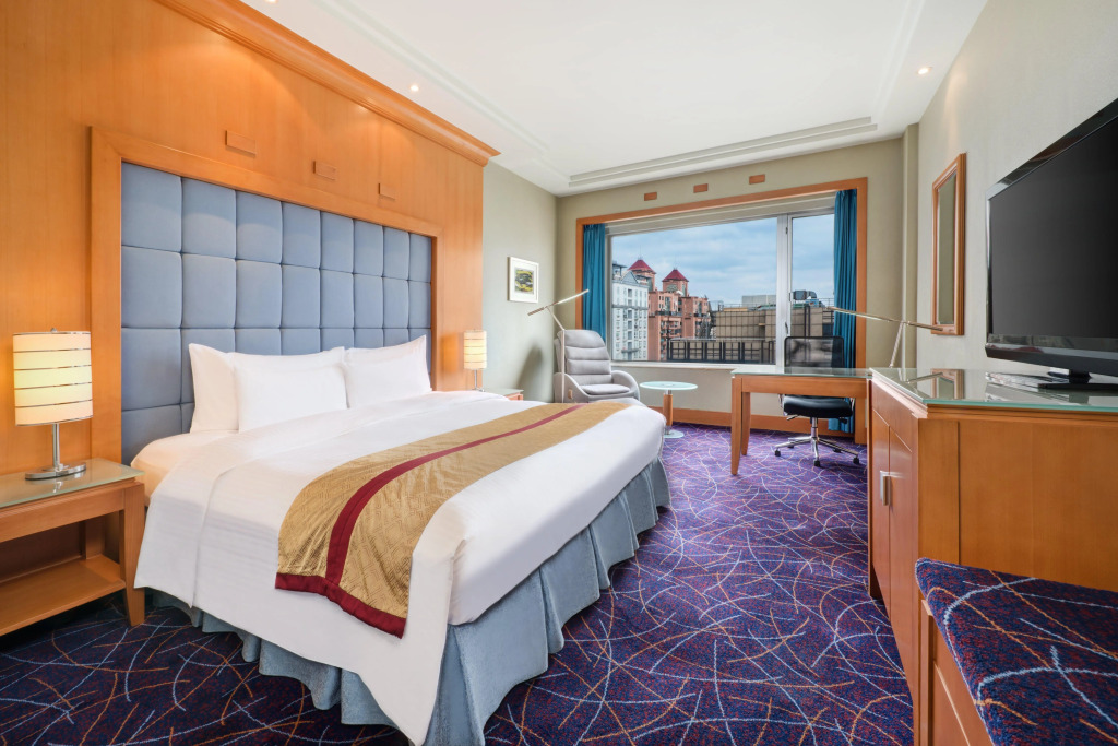 Crowne Plaza Shanghai by IHG