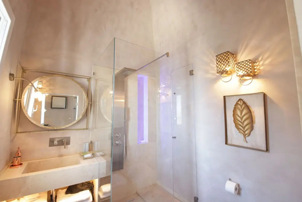 AL CONSOLE LUXURY SUITE