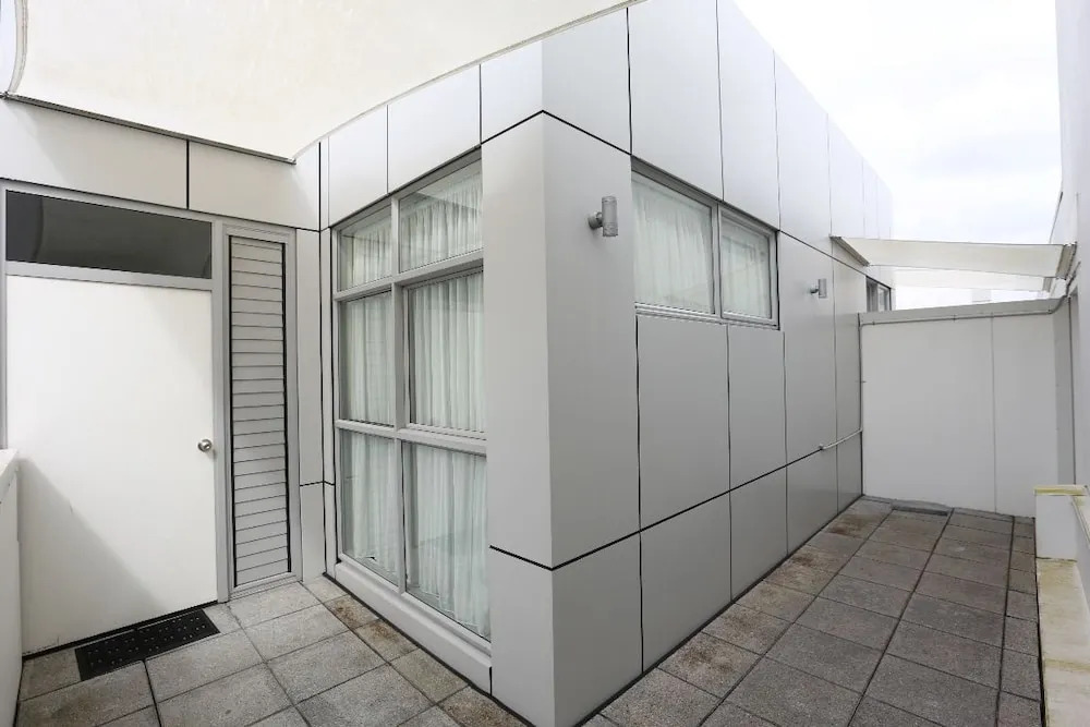 Epsom Central Modern 3Brd Apt