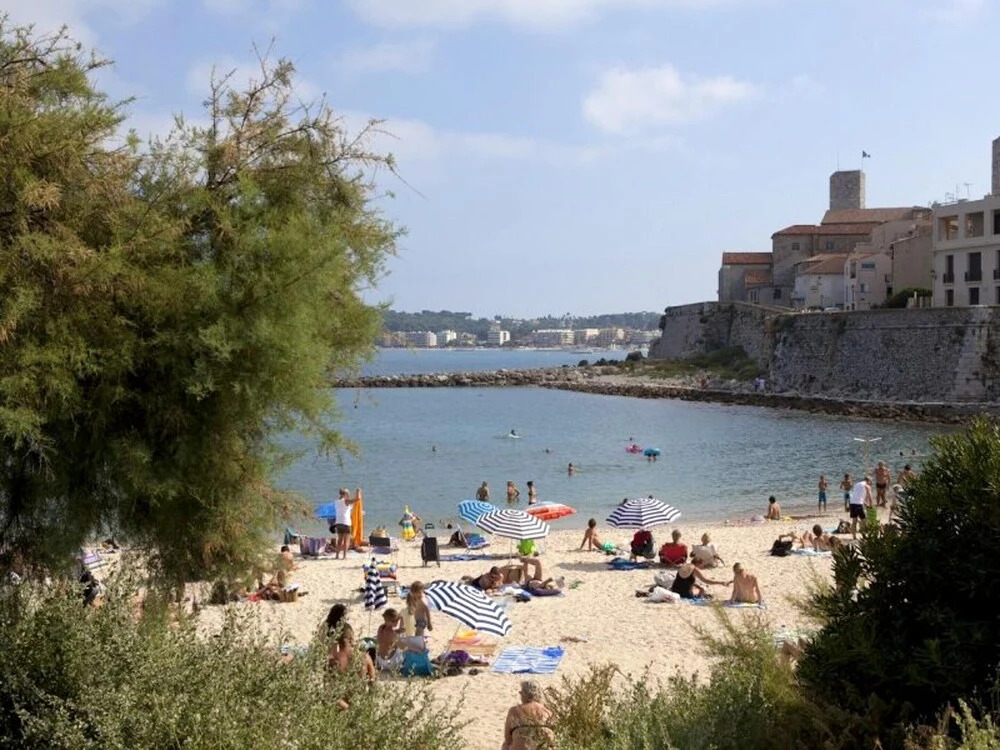 Apartment with One Bedroom in Antibes, with Wonderful Sea View, Shared Pool, Furnished Terrace