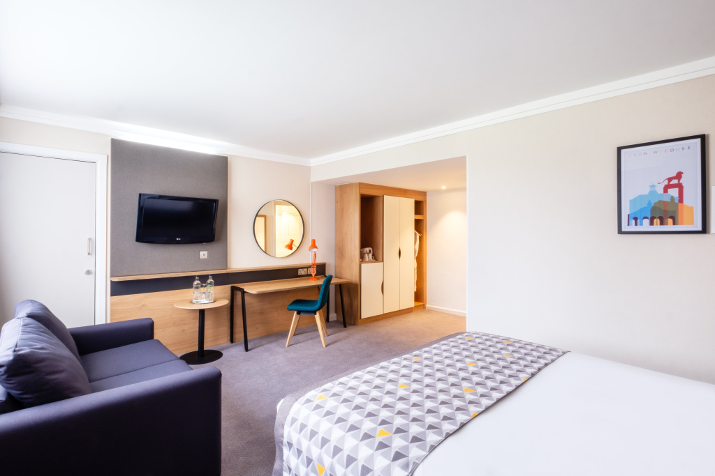 Holiday Inn Reading South M4 Jct 11 by IHG