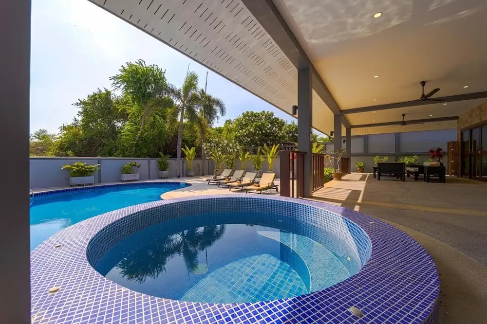 Lovely 3BR Villa in good Location - CV3MA