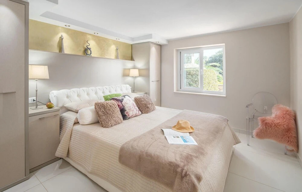 Nice Apartment in Ravni With Wifi and 2 Bedrooms