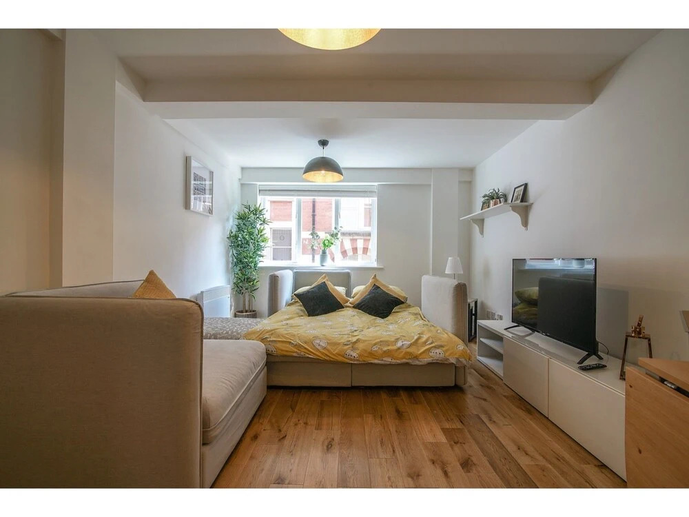 Gorgeous and Modern, Central Manchester apt for 6