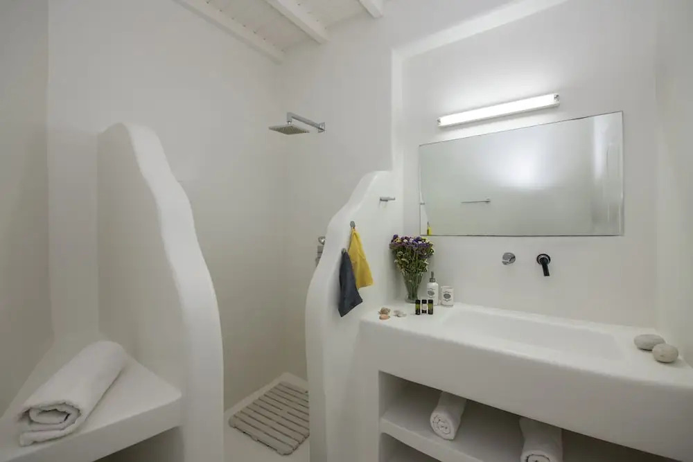 Serene Villa by Stylish Stays