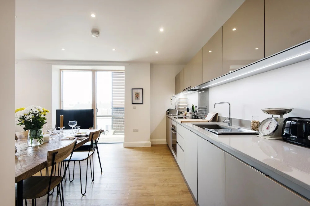 Modern Bow Home close to Victoria Park