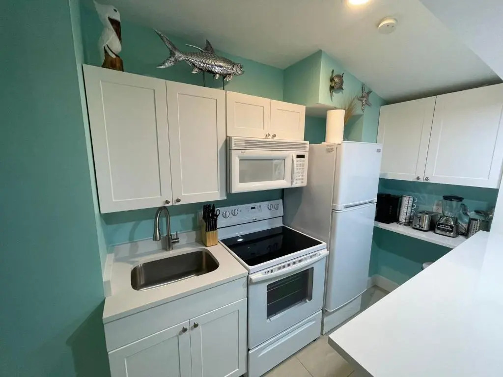 Beach House - 2BD 3BH - Fort Lauderdale