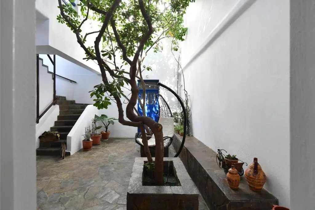 White Rooms Paros