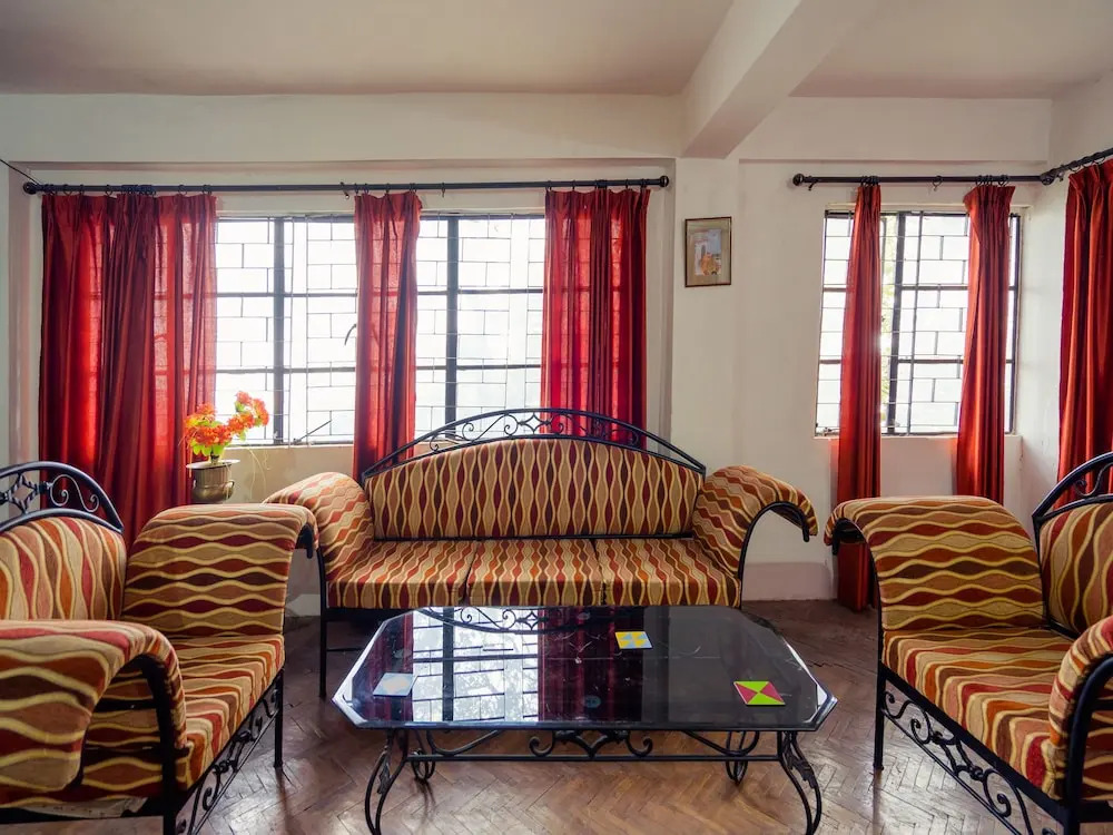OYO 13707 Home Valley View 3BHK Vincent Hill