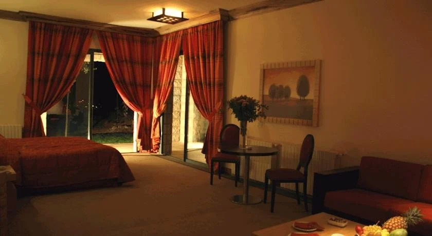 Terrebrune Hotel