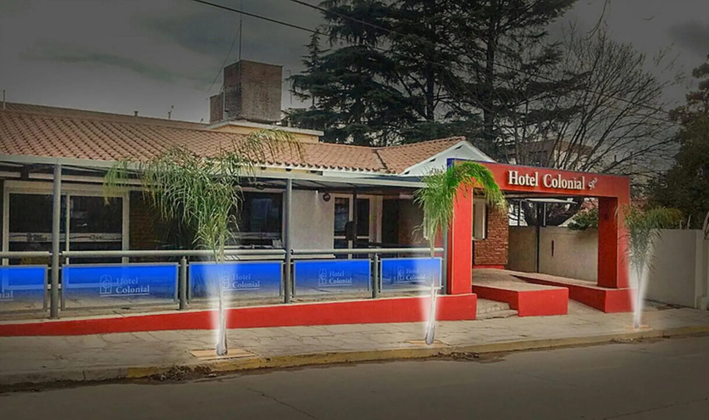 HOTEL COLONIAL
