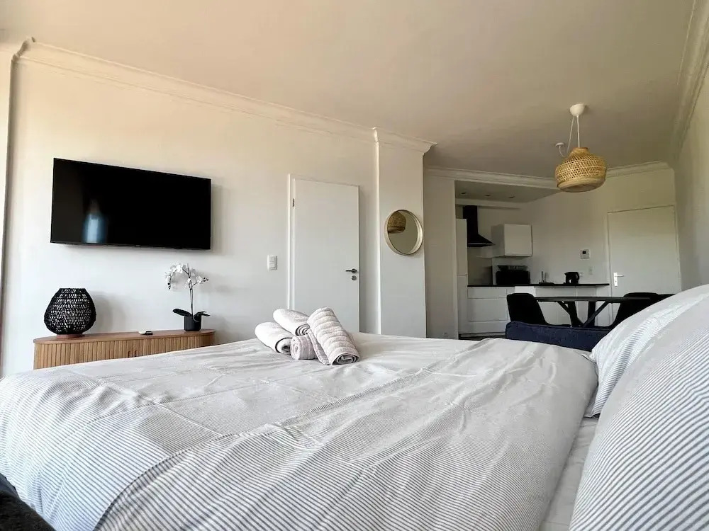 Cozy fully equipped center Liege for 4
