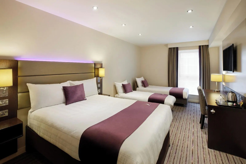 Premier Inn Swindon Central