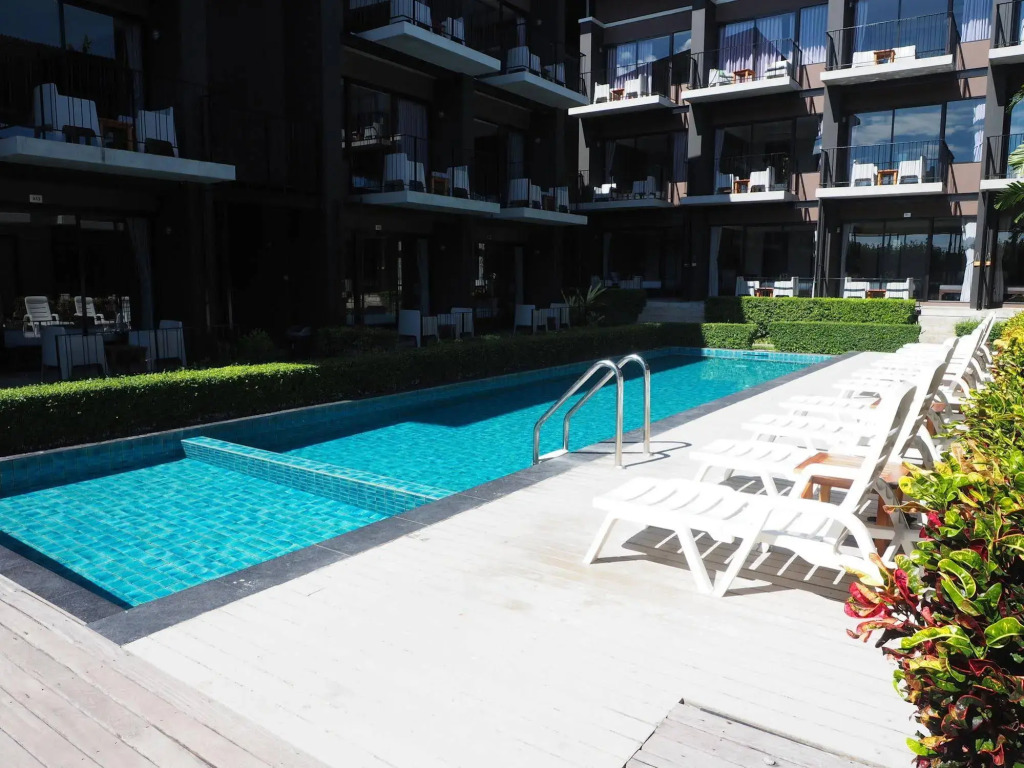 La Lune Beach Resort