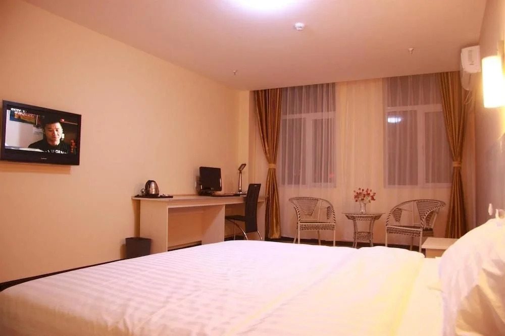 Super 8 by Wyndham Baotou Zhaotan Railway Station