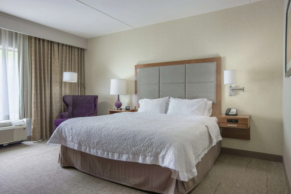 Hampton Inn & Suites - Knoxville Papermill Drive, TN