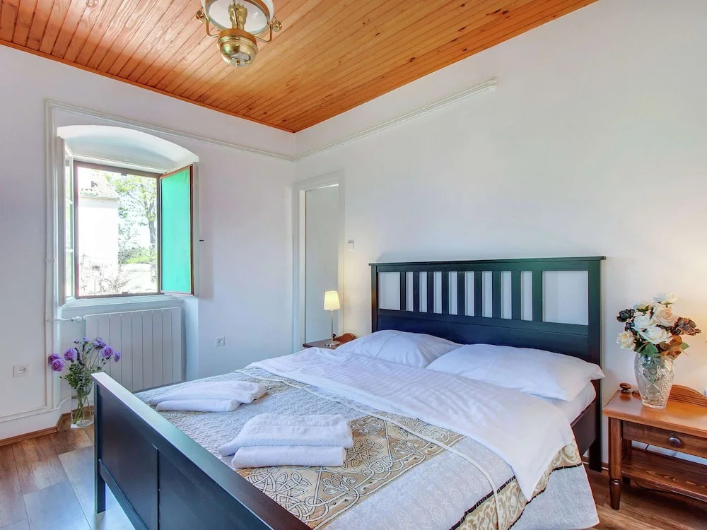 Holiday Home in Osor Near Sandy Beach
