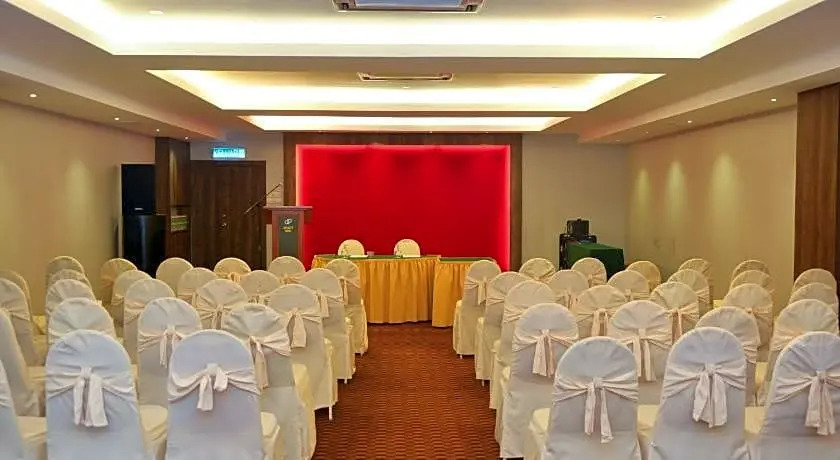Dynasty Hotel