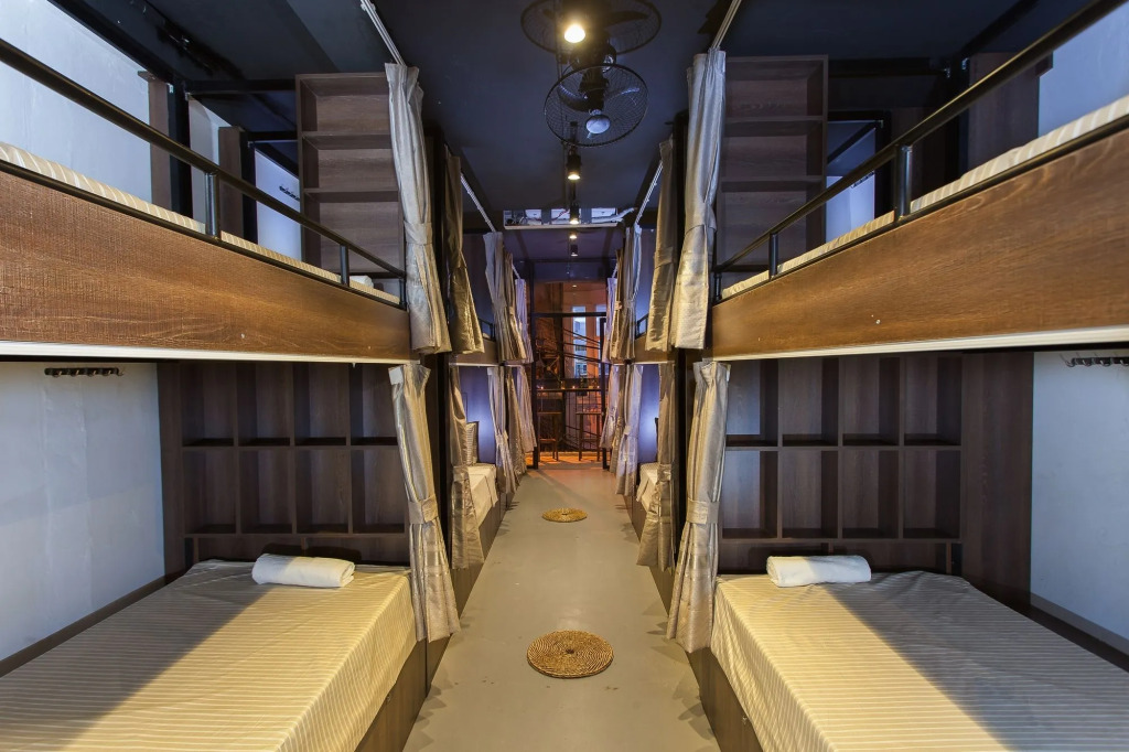 Luxury Backpakers Hotel