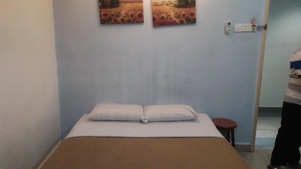 Dragon Inn Premium Hotel ( J.B) Sdn Bhd