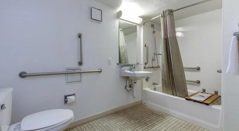 Motel 6 Phoenix - Northern Avenue
