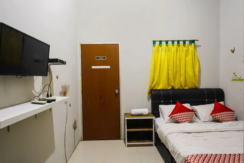 Hotel O Hasan House Syariah 2NearVihara Budhi Bhakti