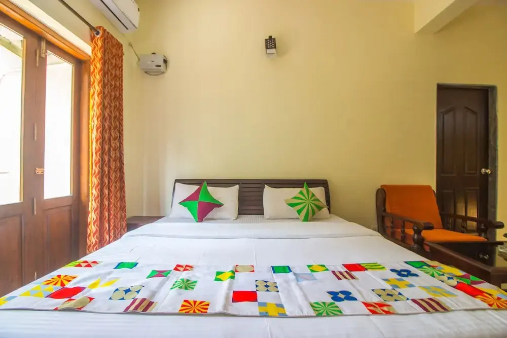 OYO 22842 Home Elegant Studio Varca