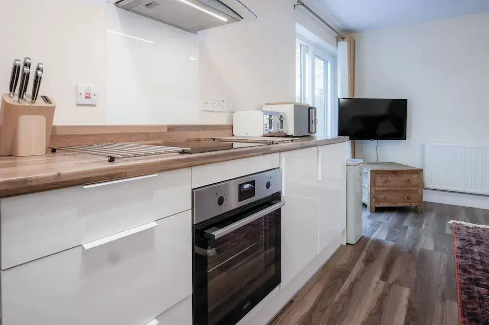 Croft Court - 1 Bedroom Apartment - Tenby