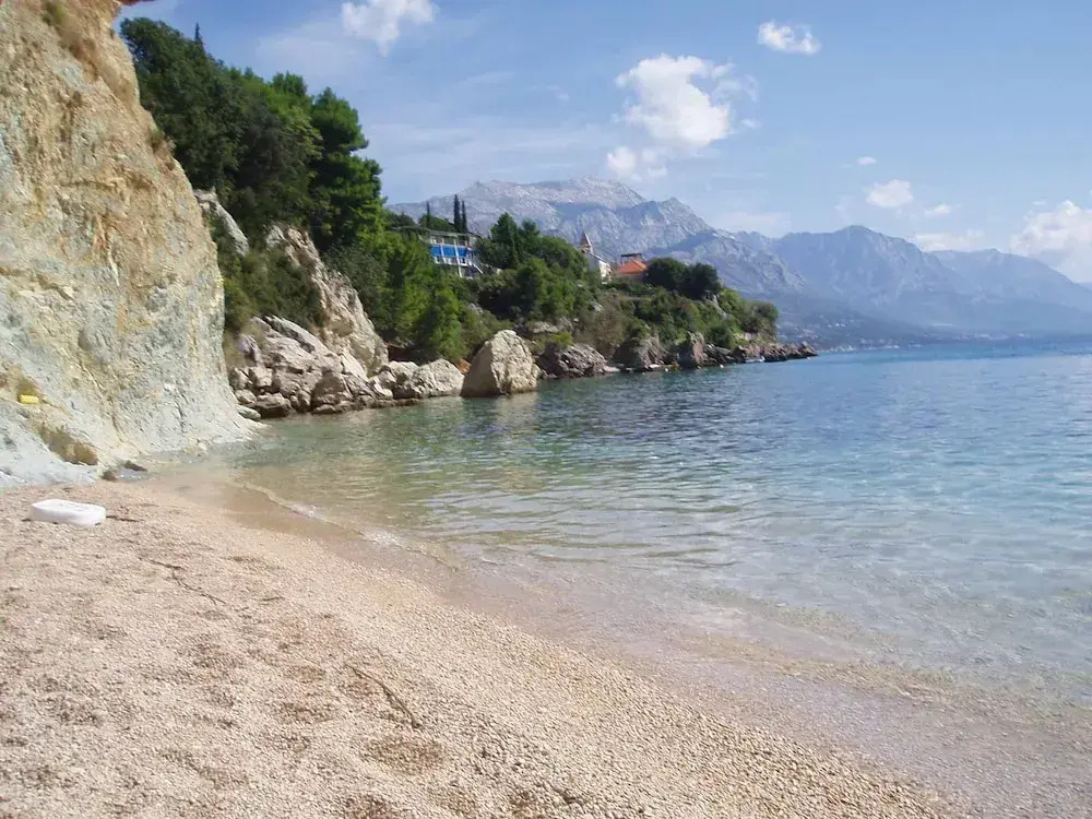 Tajči - Near Pebble Beach - A1